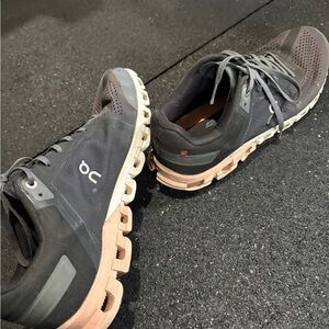 On Running navy/pink Sneakers